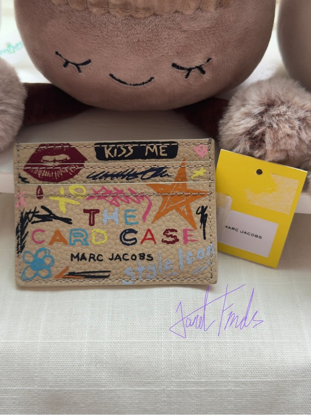 NWT 💋 Marc Jacobs The Punk Scribble Card Case – Beige Multi